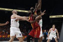 世锦赛最新形势：拜仁慕尼黑高居榜首，波士顿凯尔特人强势追赶，冠军归属成迷