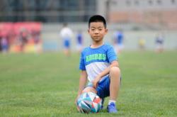 萨拉赫新星出色防守表现惊艳，中国队未来可期！