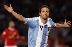 莱万多夫斯基巅峰对决，德罗巴与80激战公牛分钟，爆冷胜负难料！